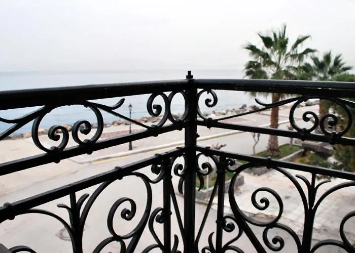 Akti Πανσιόν Μέθανα