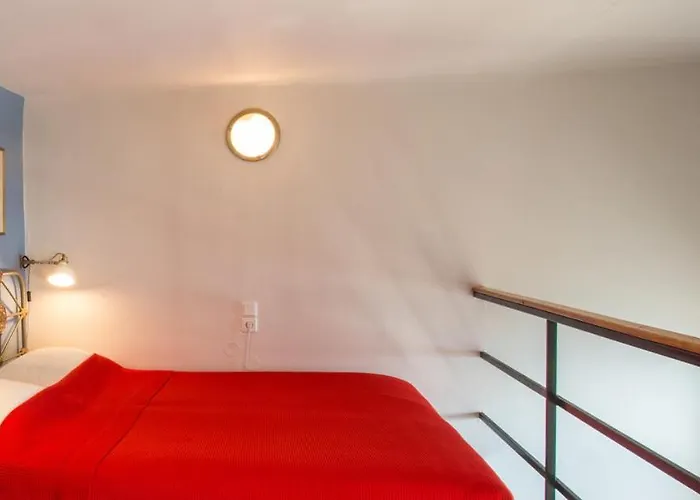 Πανσιόν Akti *