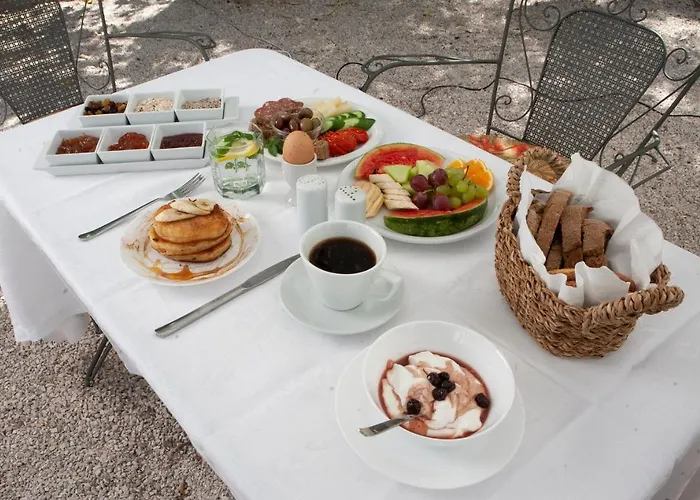 Πανσιόν Akti Μέθανα