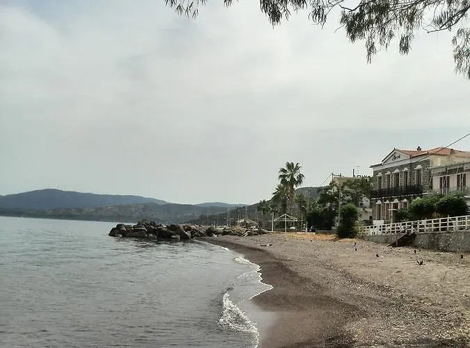 Akti Πανσιόν *